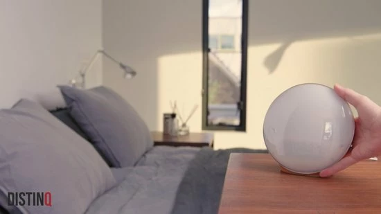 DistinQ Wake-Up Light ? Wifi Smart ? Wekkerradio Met Dubbele Wektijd ? Slaaphulp Met USB Aansluiting - Houtkleurig - Afbeelding 2