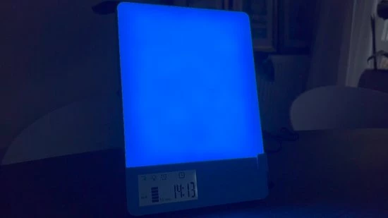 LIROMA? Daglichtlamp - Blauw En Wit Licht - 10.000 LUX - Timer - Lichttherapie - Bureaulamp - Black Friday 2022 Deals - Afbeelding 2